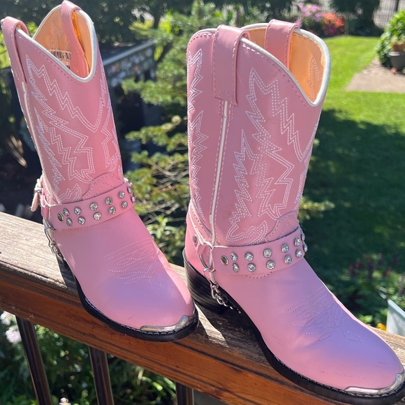 Durango Pink Heeled Western Boots - Picture 1 of 6